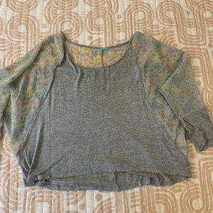 Free People Mesh Floral Quarter Sleeve Oversize Crop Top (size small) 🌼